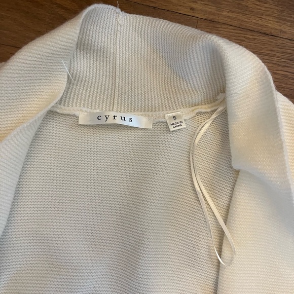 Long sweater- cream - Picture 2 of 3